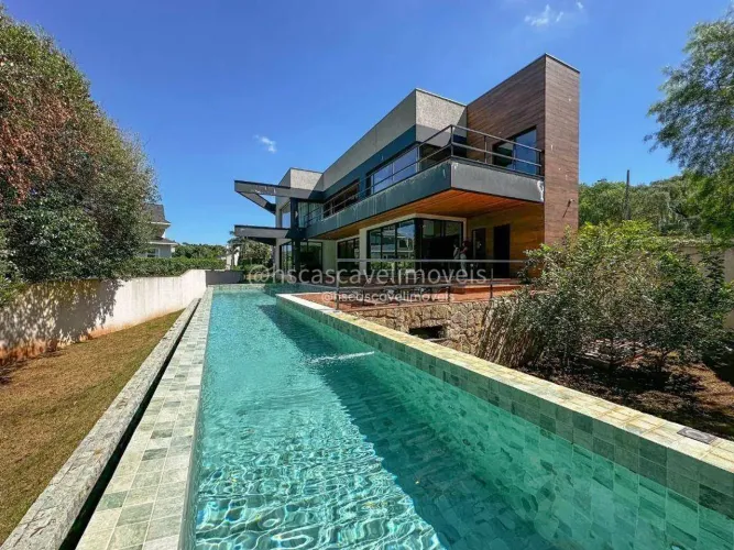 Sobrado no Centro, Condominio Brisa do Lago com 4 suítes e vista para o Lago municipal de