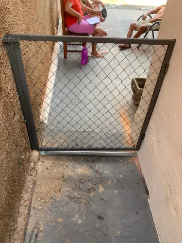 Portão de cachorro (corredor)
