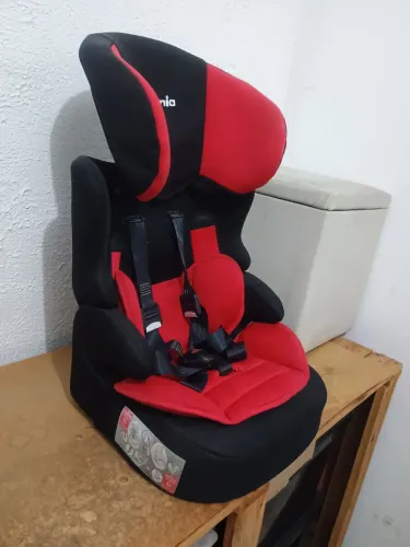 Cadeirinha para automóveis