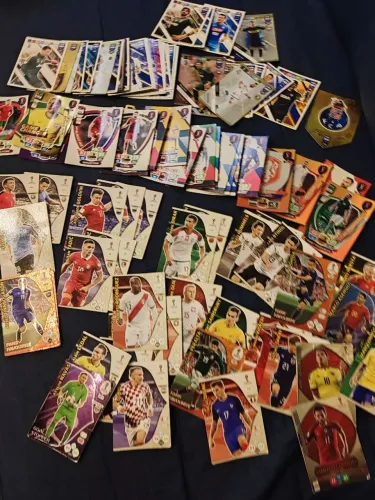 100 Cards Copas e FIFA365 ADRENALYN XL
