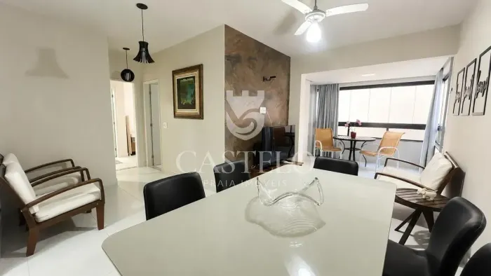 Apto 2 quartos/suíte na quadra do mar, reformado e mobiliado, prédio com elevador e portar