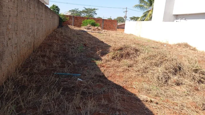 Terreno à venda