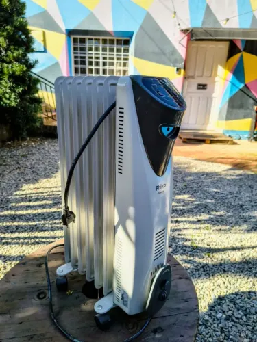 ? AQUECEDOR A ÓLEO PHILCO COMFORT 1500W ? FUNCIONANDO PERFEITAMENTE