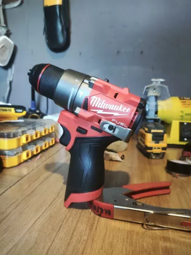 Parafusadeira Milwaukee M12 Fuel (solo)