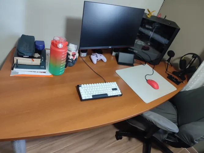 Mesa de madeira para escritório/gamer