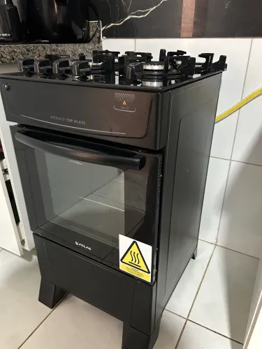 Vendo fogão de 4 bocas novo