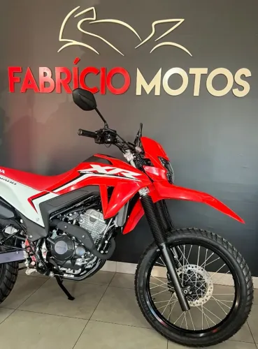 XR TORNADO 300 0KM, ANO 2026