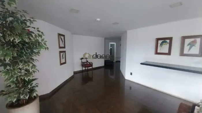 Apartamento à venda, 2 quartos, 1 suíte, 2 vagas, Centro - Uberaba/MG
