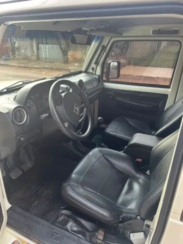 Troller T-4 4X4 3.2 TGV TDI Cap. Rígida Diesel 2013