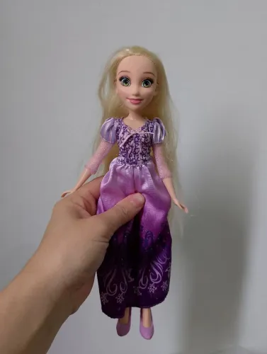 Boneca Rapunzel Enrolados Disney