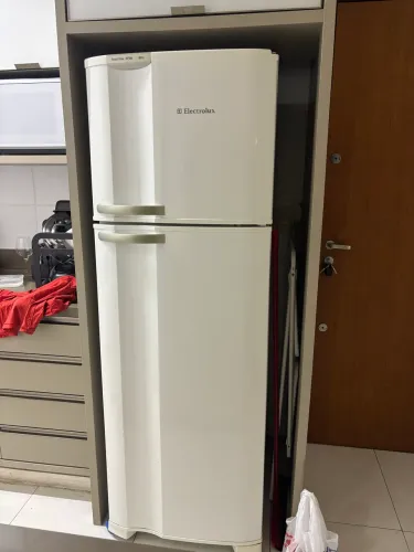 Alugo apartamento semi mobiliado no Rio caveirasBiguaçu