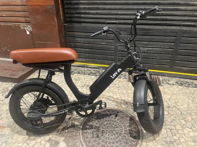 Lev Cruiser seminova ótimo estado