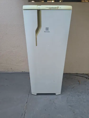 Geladeira electrolux