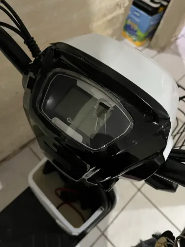 Troco por IPhone 16 em bom estado