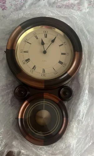 Vendo relógio antigo de madeira. Marca Kienzle