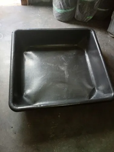 Caixa de contenção de massa e argamassa