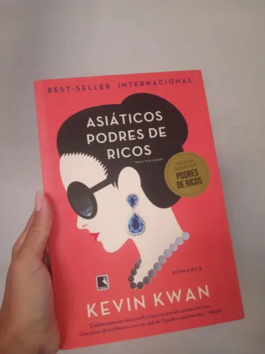 Livros: Asiáticos podres de ricos de Kevin Kwan.