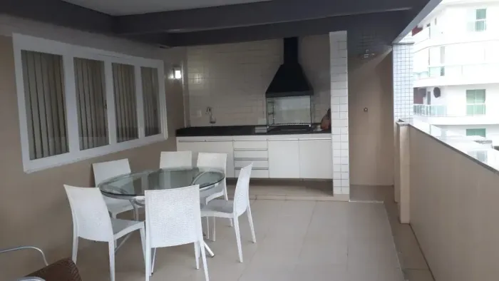 Cabo Frio/Centro-Excelente 2 qtos duplex com varanda gourmet próx praia do Forte