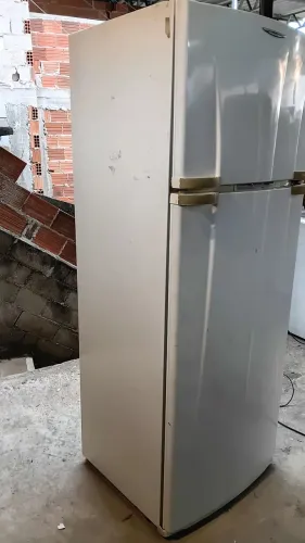 Vendo Geladeira Duplex frosfee com entrega grátis