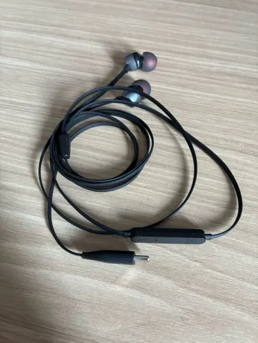 fone de ouvido jbl tune 310 usb-c preto