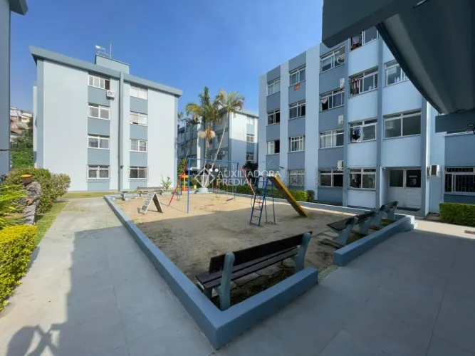 Apartamento mobiliado de 2 dormitórios para locação no Estreito - Florianópolis