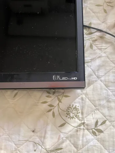 Tv queimada vendo para concerto ou reposição de peças