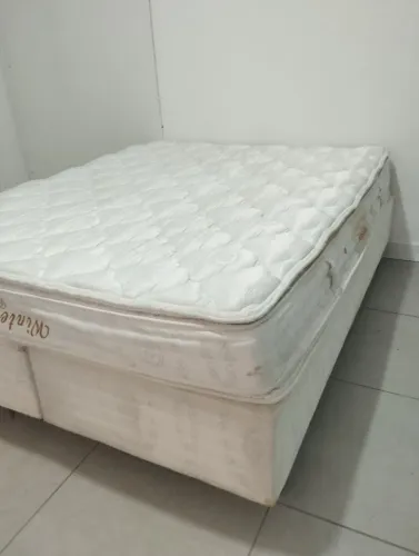 Cama box QUEEN( entrego)
