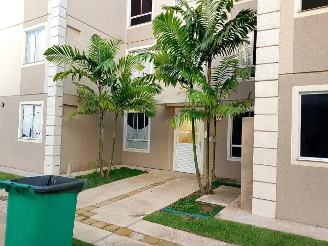 APARTAMENTO COM DOIS QUARTOS UM BANHEIRO COM BOX SALA AMPRA CONZINHA MONTADA EM ARMÁRIO E