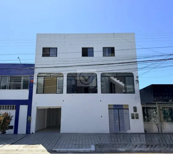 Aluguel | Prédio Comercial na Farolândia: 540m² de Infraestrutura e Visibilidade