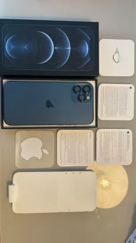 Vendo Iphone 12 pro max - Perfeito estado, único dono com caixa
