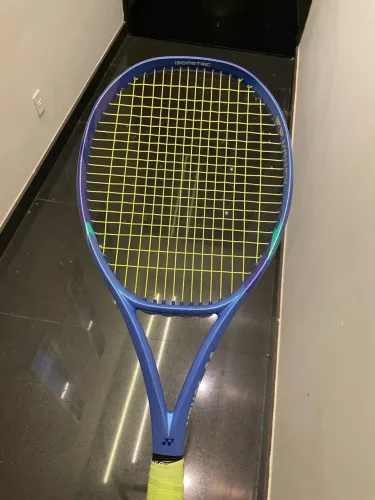 Raquete Yonex Ezone 98+ L3