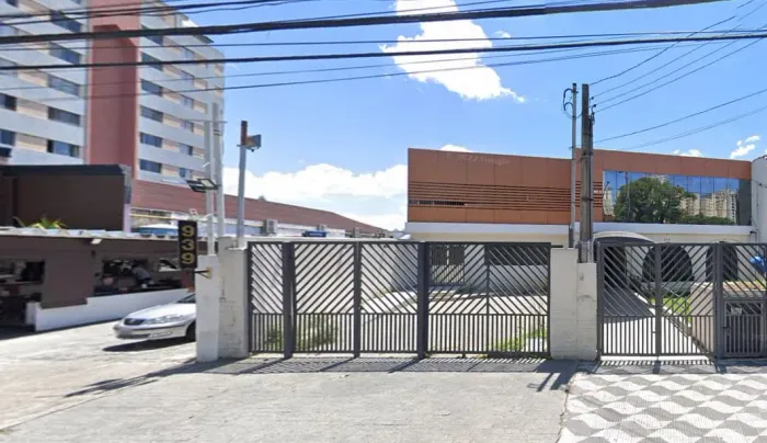 Loja na Avenida Dom Pedro I, 951 429 m²