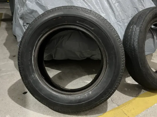 Pneu fino estepe fusca 5.60 - Goodyear e Firestone