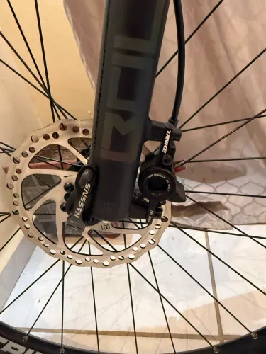 Bike vicinitech fibra carbono Aro 29,  Tamanho 21