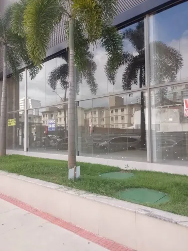 Excelente Loja Comercial em Itapuã | Localização Estratégica