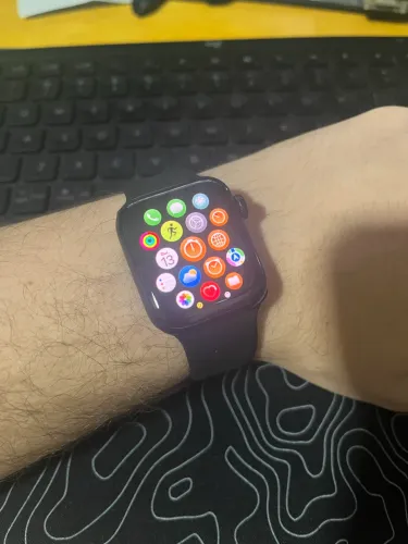 Apple Watch SE 2 GPS 40mm 95% bateria