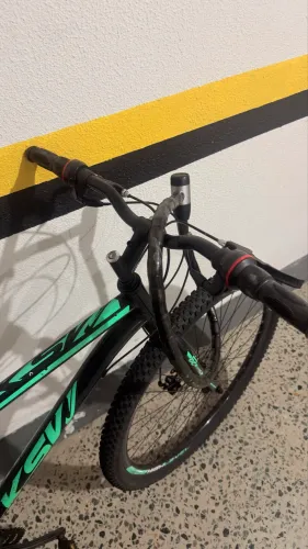 Bicicleta Aro 29 aço carbono freios a disco 21 marchas 