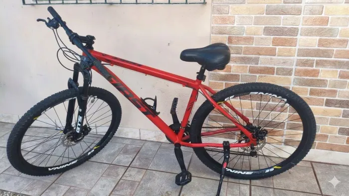 Bike First Aro 29 - Quadro Alumínio - Freio a Disco (Oportunidade)