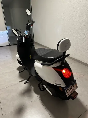 Scooter elétrica NXT kimbo