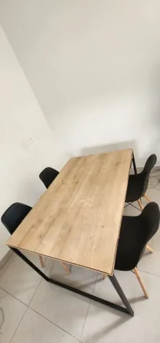 Mesa de madeira industrial
