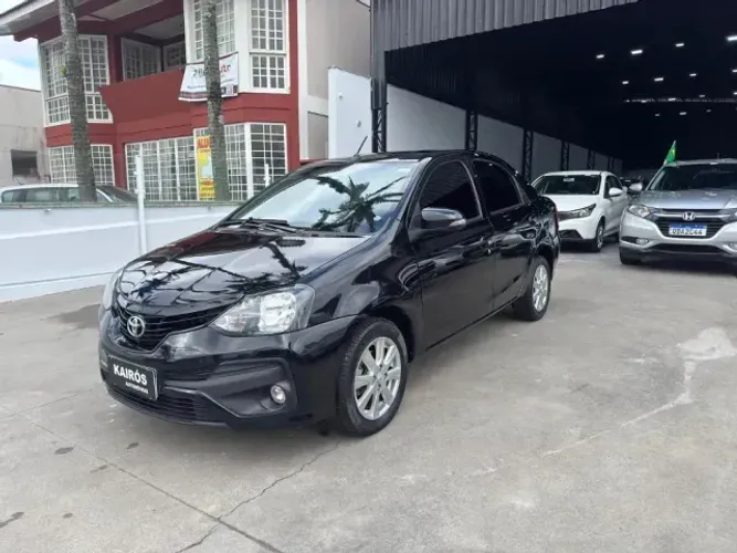 Toyota Etios X Plus Sedan 1.5 Flex 16V 4P Aut. 2020