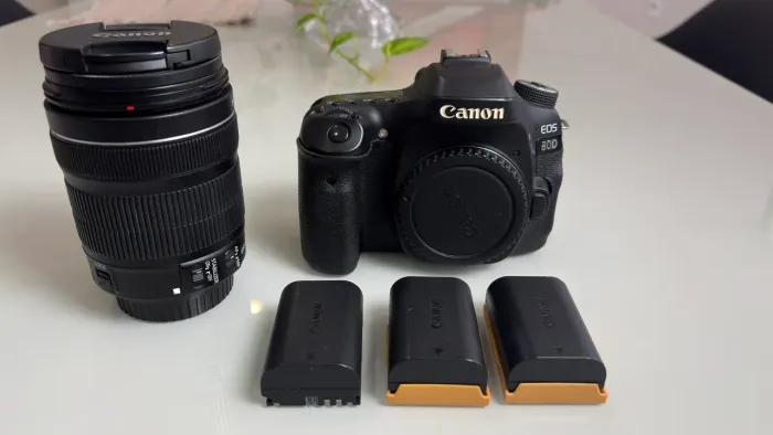 CAMERA CANON 80D