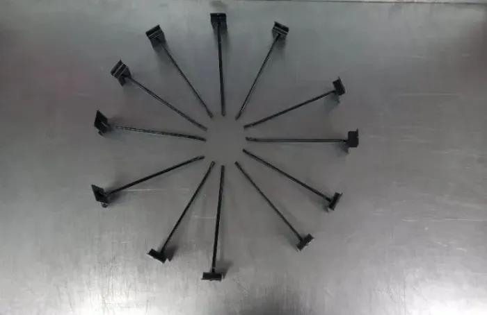 50 Ganchos 15cm Parede Canaletada