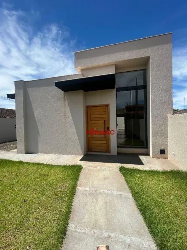 Casa com 3 dormitórios à venda, 85 m² por R$ 470.000,00 - Centro - Bela Vista do Paraíso/P