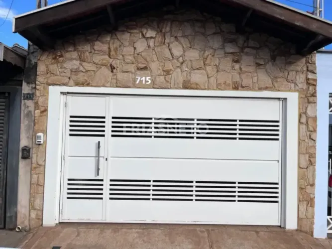 Casa à venda no bairro Nossa Senhora de Fátima