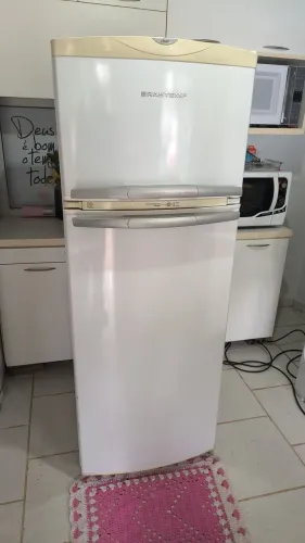 Geladeira Brastemp Frost Free funcionando perfeitamente entrego mediante taxa do frete