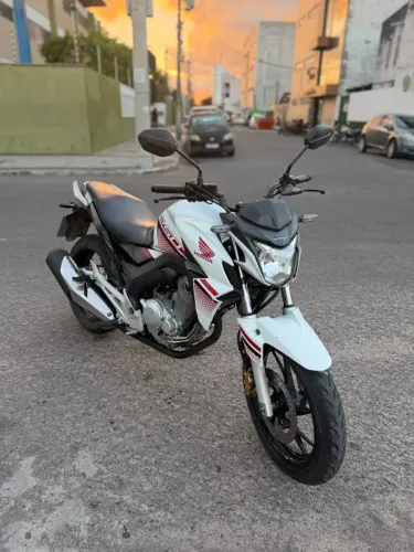HONDA TWISTER 250CC 2022