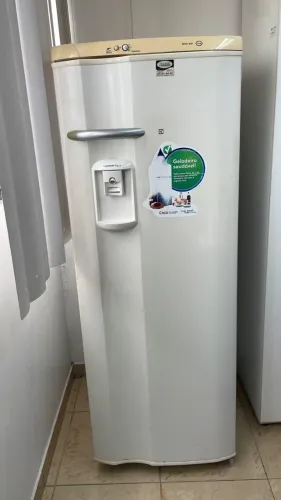 Geladeira Electrolux