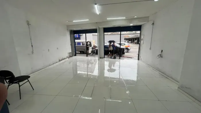 Loja para Locação possui 70 mts2 em Centro - Nilópolis - RJ