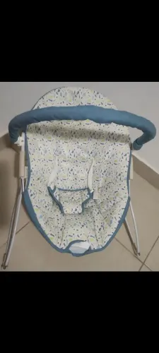 Cadeirinha de descanso infantil